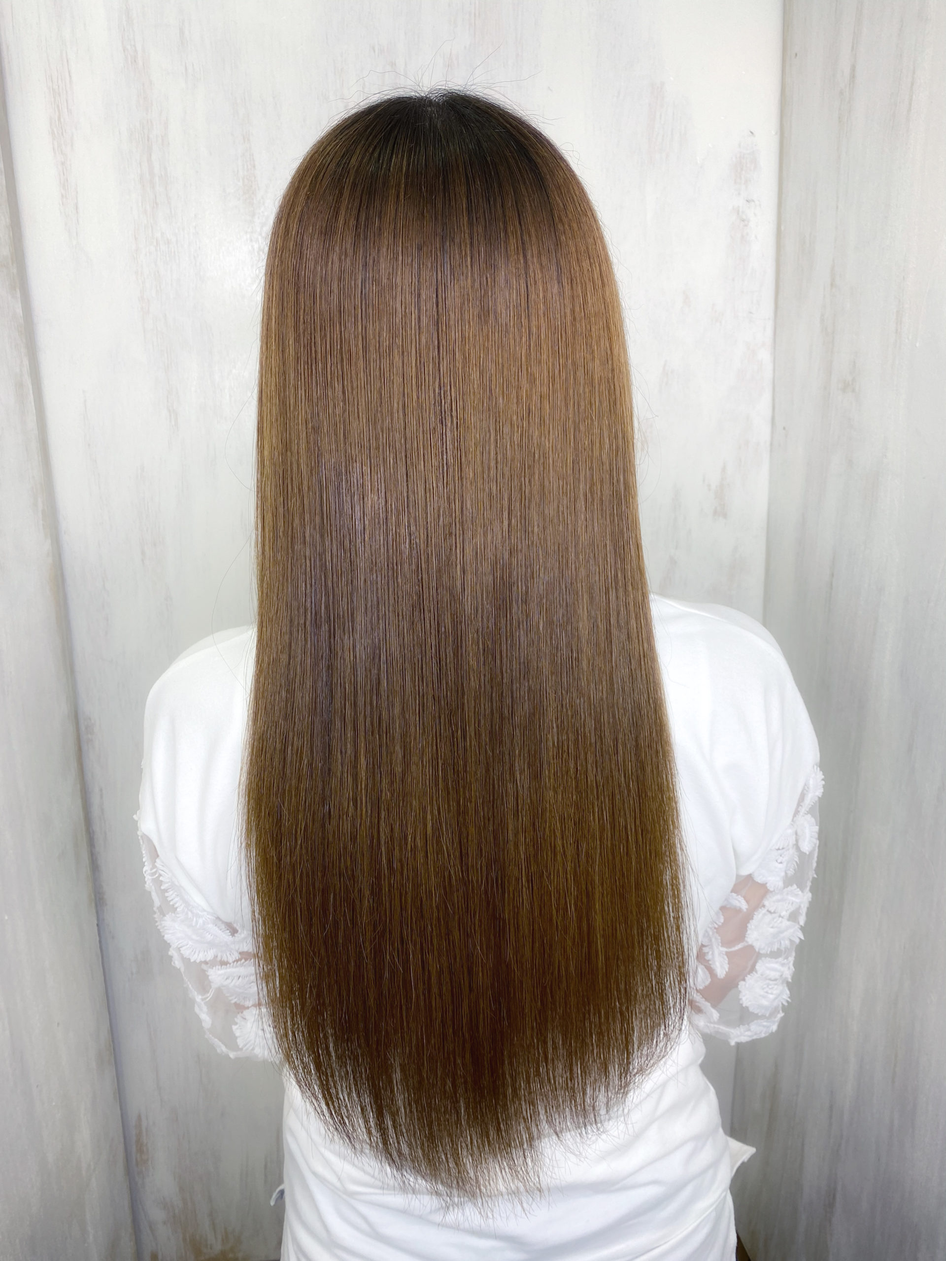 一年ぶりの縮毛矯正で艶髪ストレートヘア。原宿・表参道『髪のお悩みを解決するヘアケア美容師の挑戦』