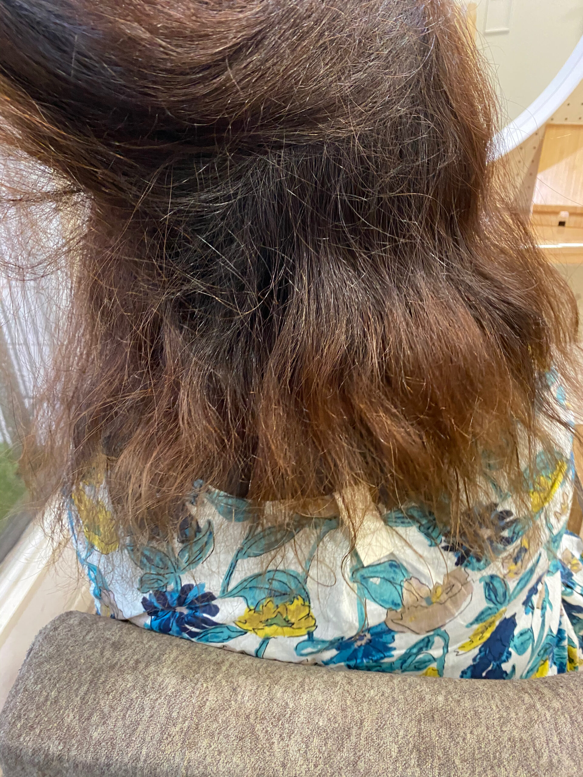 ビビリ矯正とオレオルカラーで艶髪ストレートヘア。原宿・表参道『髪のお悩みを解決するヘアケア美容師の挑戦』