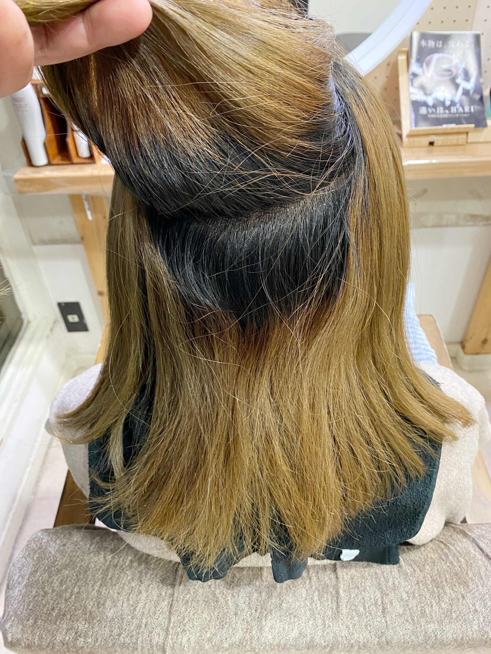 ジュエリーシステム×LULUトリートメント×縮毛矯正＋オレオルカラーでうねりが気になる方を艶髪ストレートヘア。