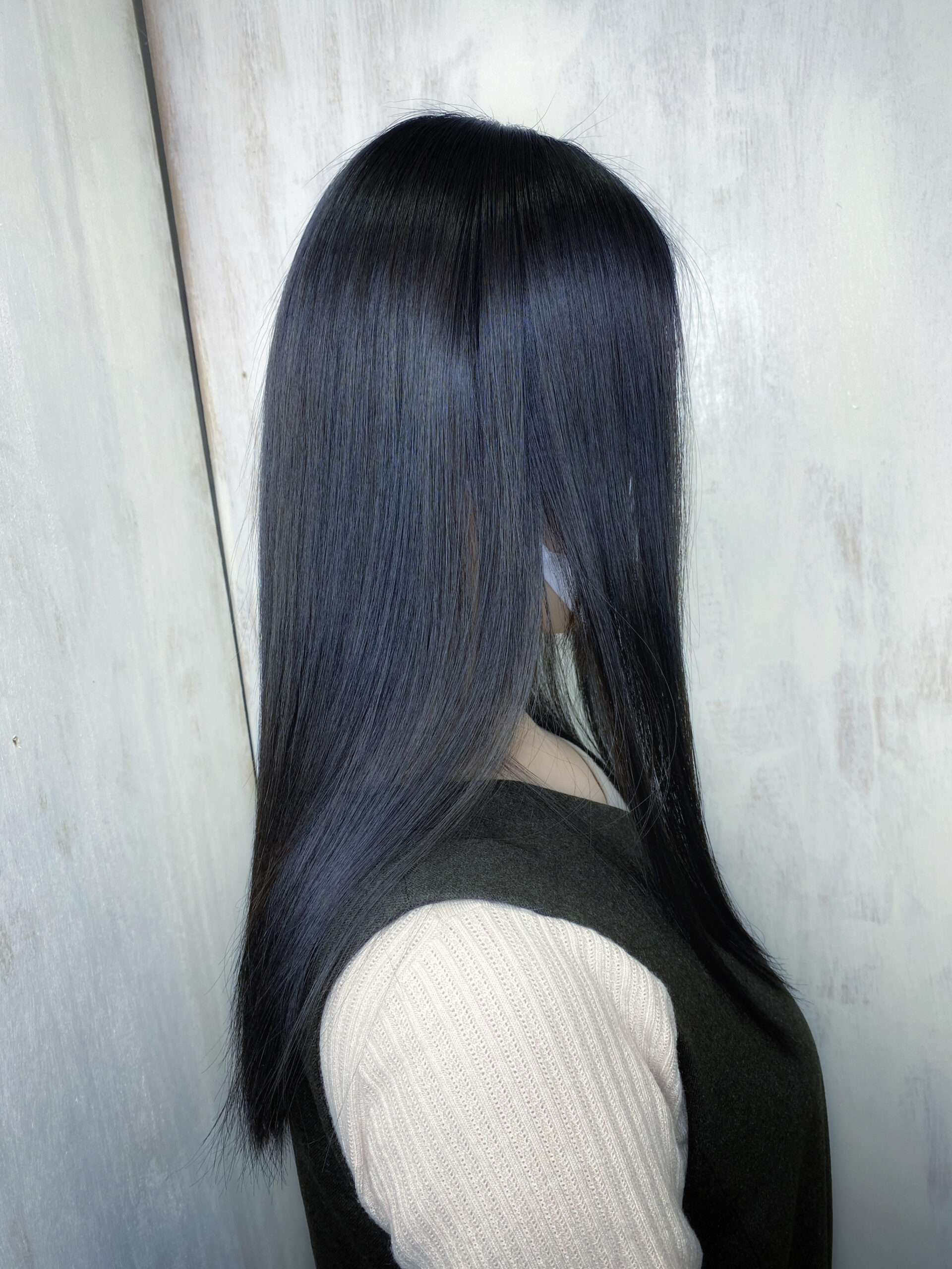 ジュエリーシステム×LULUトリートメント×縮毛矯正＋オレオルカラーでパサつきが気になる方を艶髪ストレートヘア。